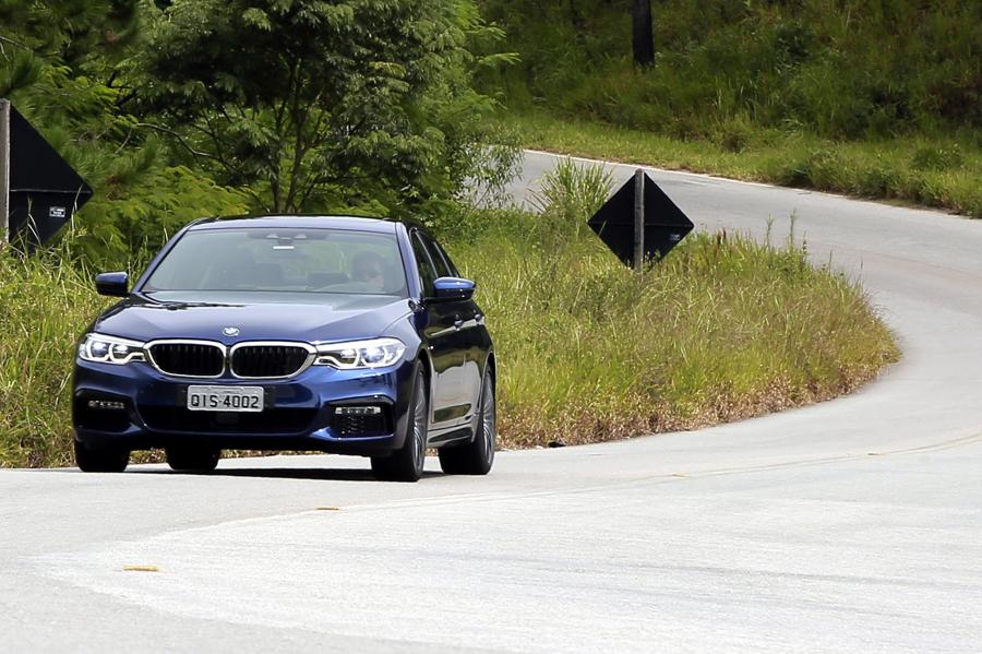  BMW 540i Sedan M Sport 2017 года  (LA) (фото 39 из 40)